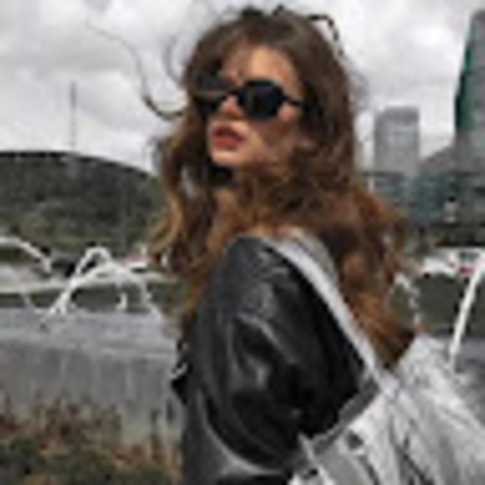 Meet your Posher, Rebecca